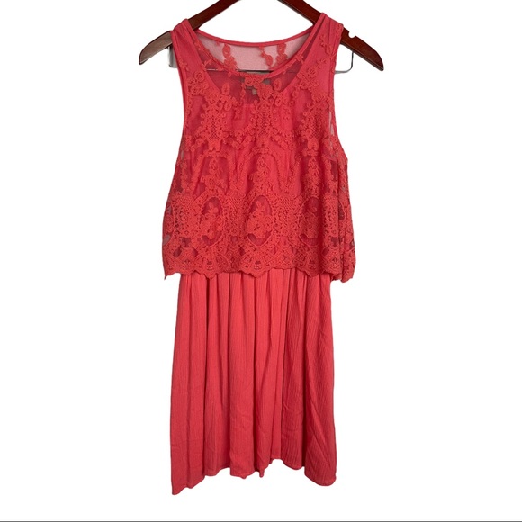 Skies are Blue Lace Dress - Picture 2 of 4